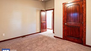 Grand Manor / 6012-2 Bedroom 31582