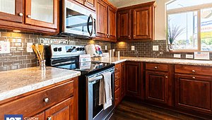 Grand Manor / 6012-2 Kitchen 31565
